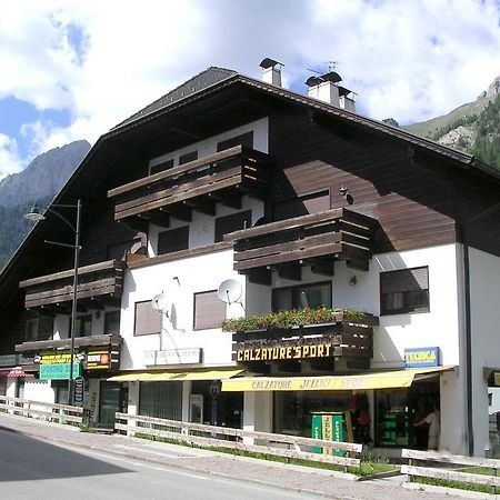 La Casa Duron Campitello di Fassa Exterior foto